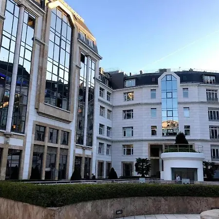 民宿 Dayroom Espace Sans Nuitee Et Partagee Chatillon Nuitee -- Repos Journee Ou Espace Travail 8-19h Proche Tour Eiffel Ou Usage Bureau A L'heure En Journee -- Nuitee Chatillon Avenue 巴黎