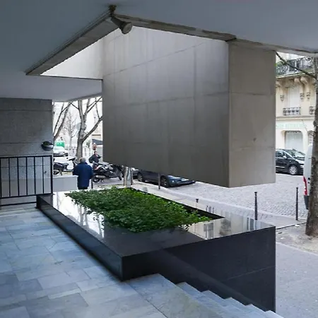 Dayroom Espace Sans Nuitee Et Partagee Chatillon Nuitee -- Repos Journee Ou Espace Travail 8-19h Proche Tour Eiffel Ou Usage Bureau A L'heure En Journee -- Nuitee Chatillon Avenue 巴黎